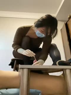 气质大美女和富二代好友开房啪啪,边操边洗澡一直干到床上